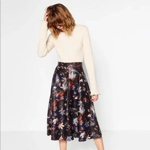 Zara Women Floral Faux Leather Midi Skirt